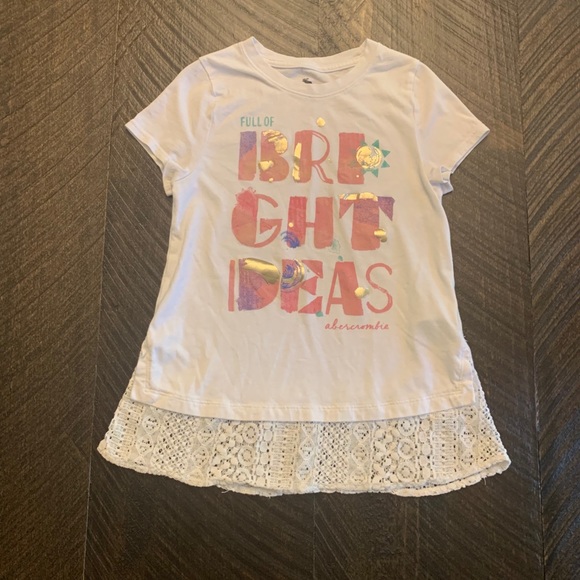 ⭐️✨3 for $15✨⭐️ Abercrombie Kids Tee 11/12 - Picture 1 of 4